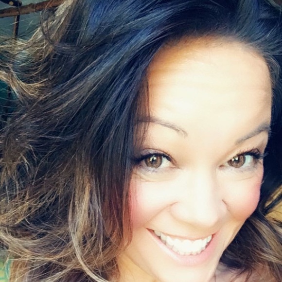 Meet your Posher, Daniella - Picture 1 of 1